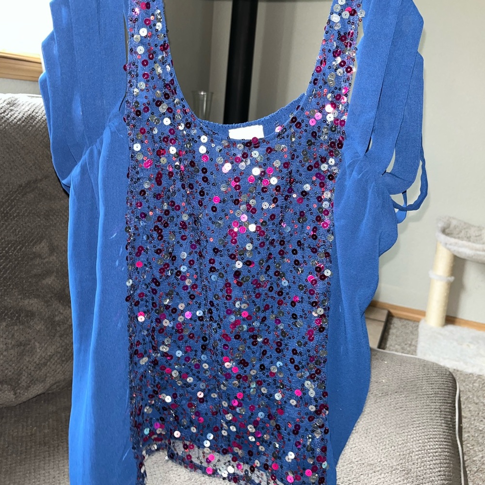 🧨Medium Daytrip top